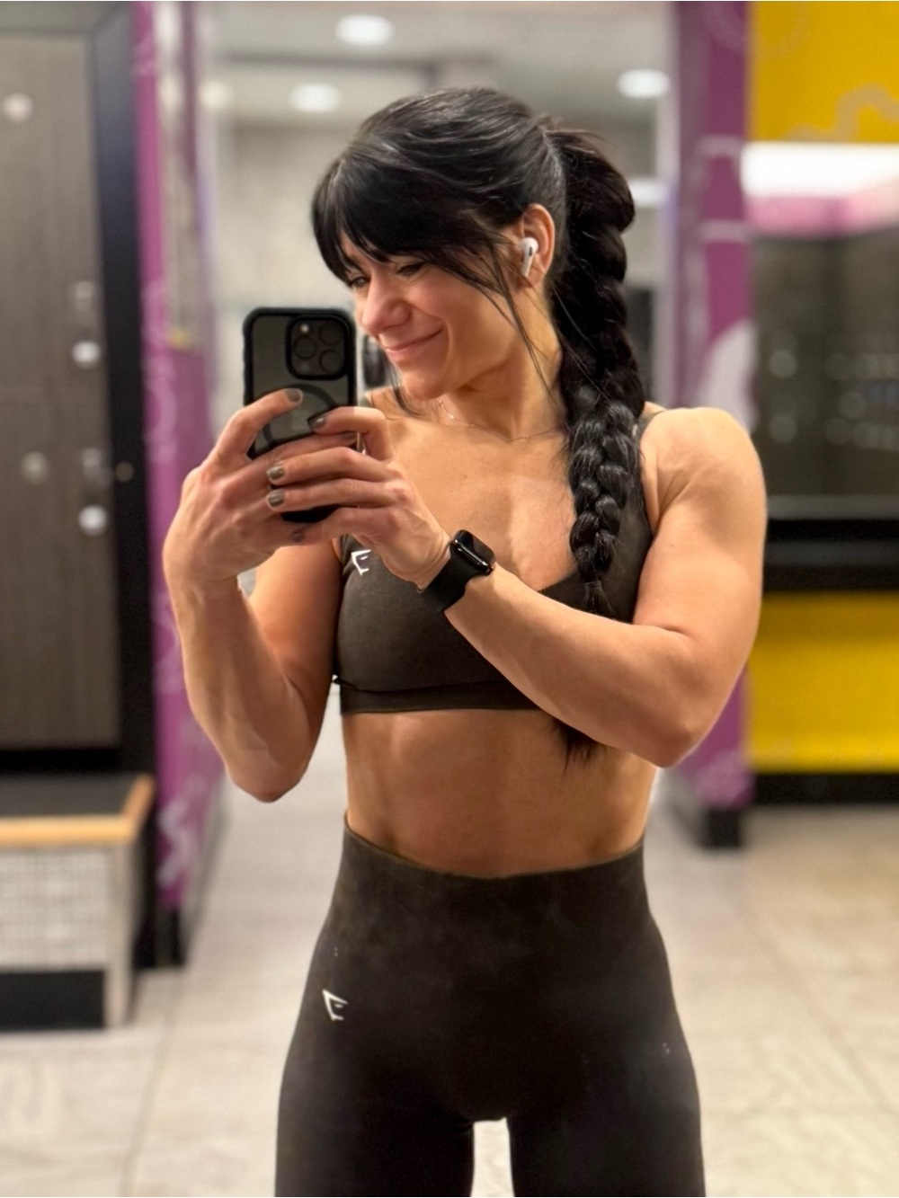 GYMSHARK green gains sports bra size small s